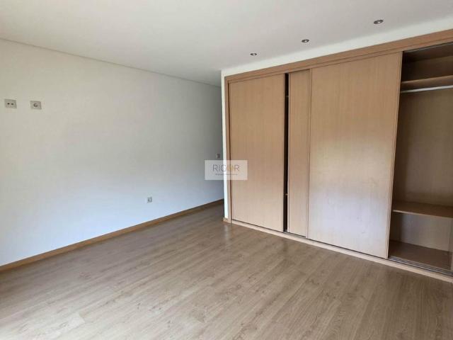 Apartamento T2+1 no Castelo da Maia à estação de Metro e Ismai