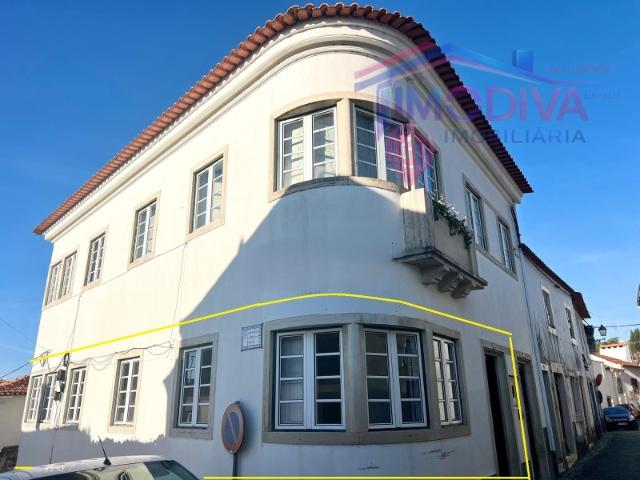 Apartamento T2+1 no centro de Figueiró dos Vinhos