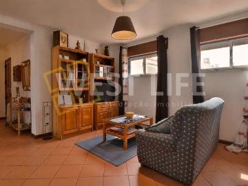 Apartamento T2 no Centro de Santa Cruz a 150 metros da Praia EXCLUSIVO WEST LIFE