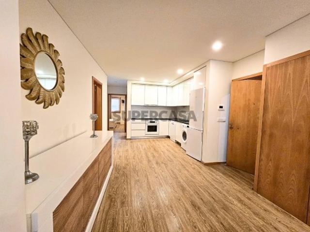 Apartamento T2+1 na Avenida dos Banhos Póvoa de Varzim