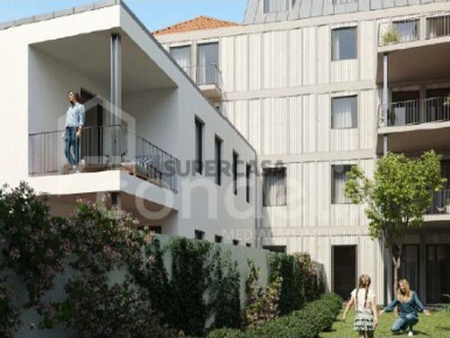Apartamento T2+1, para venda em Cedofeita, Porto