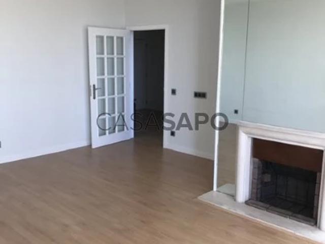 Apartamento T2+1 para alugar no Porto