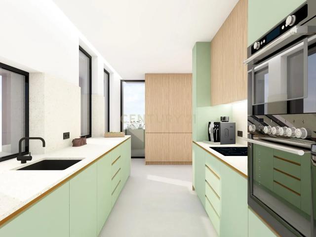 Apartamento T2+1 T3 último piso na cobertura com vista mar, com garagem dupla e arrumos o +1 com luz direta