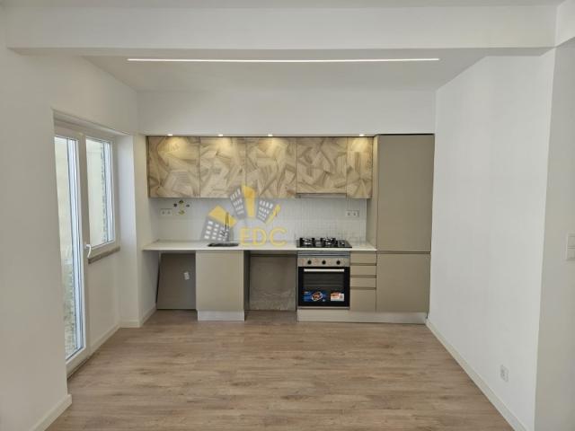 Apartamento T2 totalmente remodelado | Amadora | Não perca a oportunidade, marque já a sua visita!