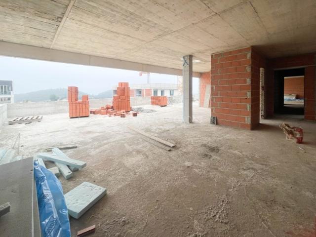 Apartamento T2+1 com Terraço de 83m² e Vista Panorâmica | Sesimbra Freguesia do Castelo