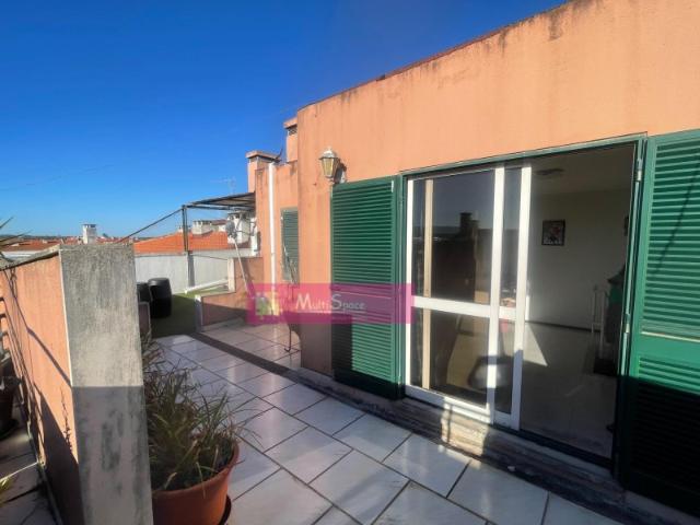 Apartamento T2+2 com terraço e garagem