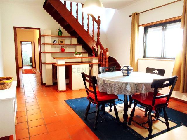 Apartamento T2+2 Duplex em Santa Clara – Espaço, Conforto e uma Vista sobre o Baixo Mondego