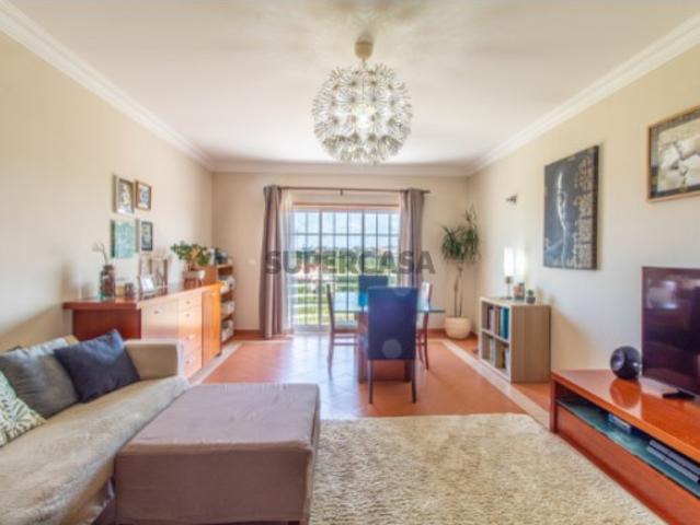 Apartamento T2+2 na Ericeira