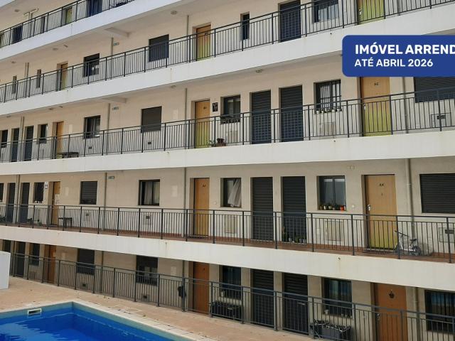 Apartamento T2 de Excelência | 123 m² | 2 Casas de Banho | 2 Estacionamentos | Piscina | Condomínio Ondas do Mar – Olhão
