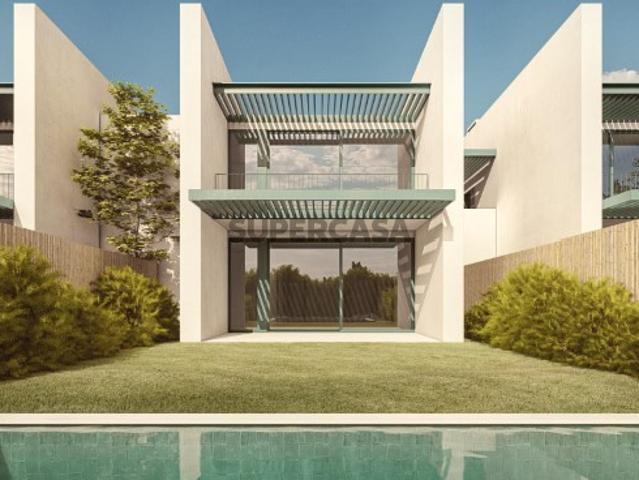 Apartamento T3, com terraço e jardim, em novo empreendimento, em Porto Covo