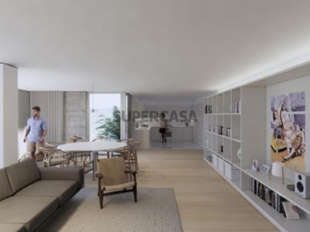 Apartamento T2 + 1 com jardim, Cascais