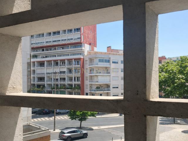 Apartamento T2 +1 Duplex em Alvalade, Lisboa Oportunidade Única