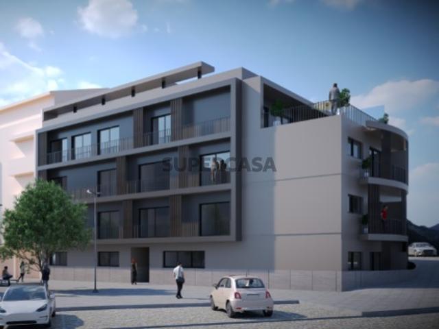 Apartamento T2+ 1 em construção no Edifício Louzada no Centro da Vila de Lousada
