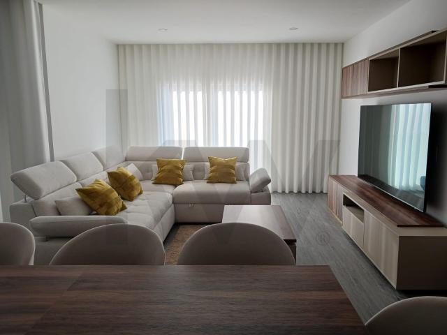 Apartamento T2 +1 em Vale de Milhaços, Quinta da Fábrica