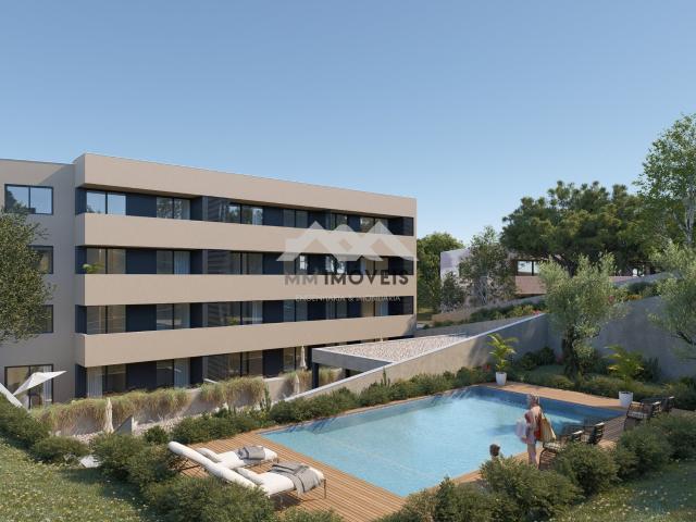 Apartamento T2 | 2027 | Valadares | Varanda | Condomínio Fechado com Piscina