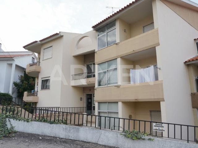 Apartamento T2, 2º Andar, Bairro Catroga e Gaio, Abrantes