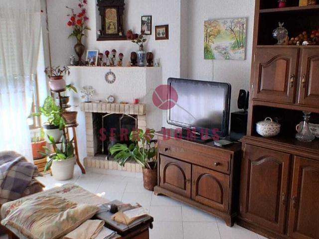 Apartamento T2 + 2 com área total 147,10 m² localizado em Rio de Mouro