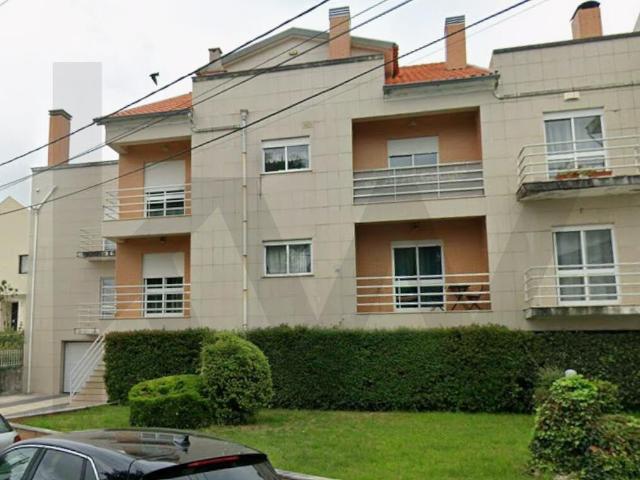 Apartamento T2 +2 Duplex em Aradas Bonsucesso, com terraço, quintal e garagem fechada