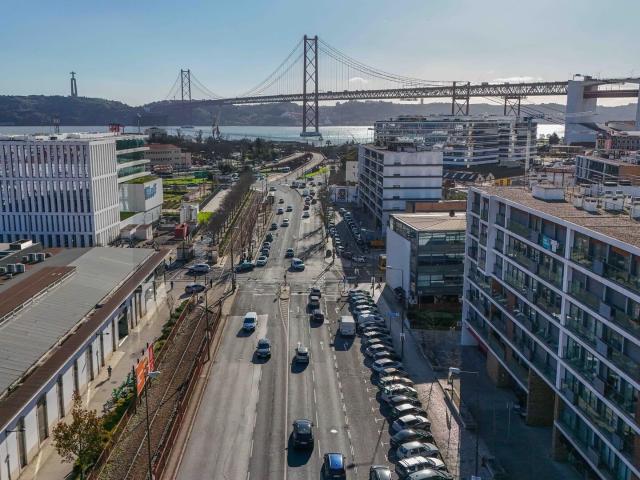 Apartamento T2 Alcântara Rio, Lisboa