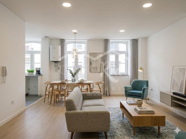 APARTAMENTO T2 + T1 independentes NO CENTRO DE ÍLHAVO