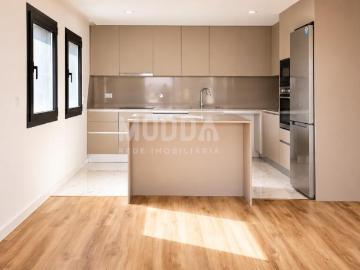 Apartamento T2 Térreo Moderno, em Espargo, Santa Maria da Feira