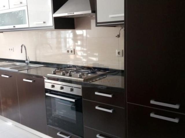 Apartamento T2 Totalmente Remodelado | 90 m²