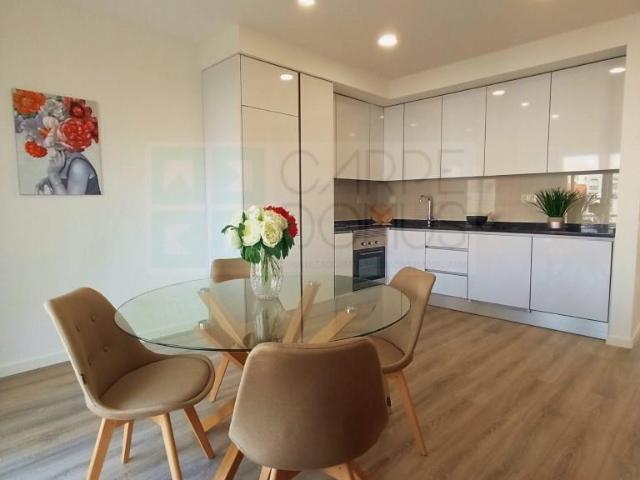 Apartamento T2 totalmente remodelado, em Benfica 89m² Benfica