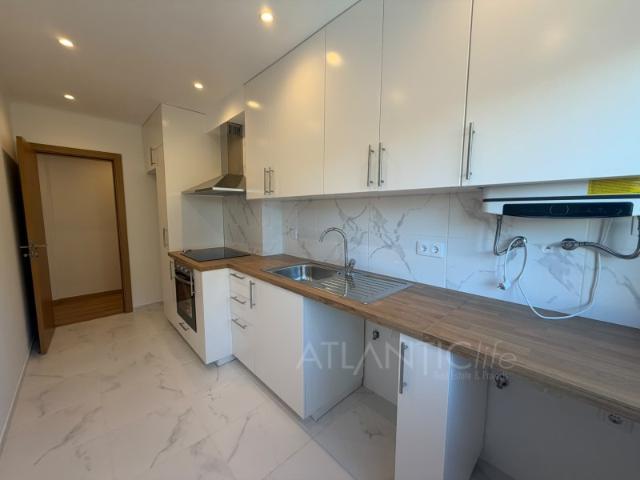 Apartamento T2 totalmente remodelado no Cacém