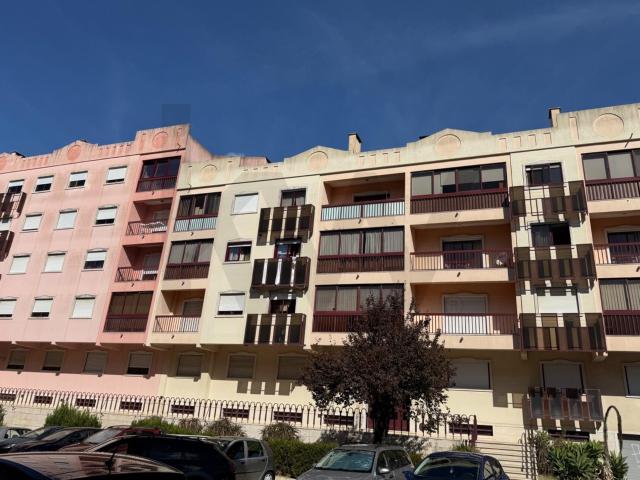 Apartamento T2 totalmente renovado a estrear excelente investimento