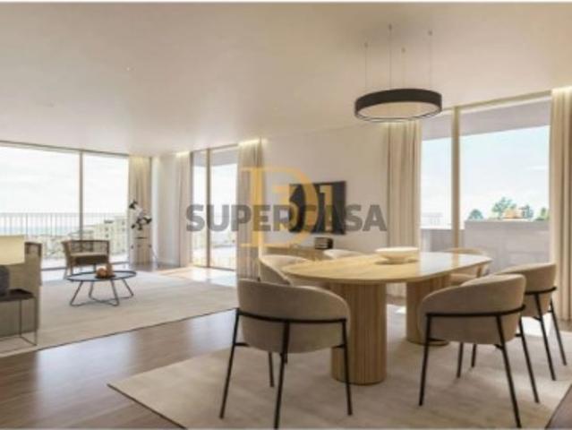 Apartamento T2 U Edifício ’Hinton’