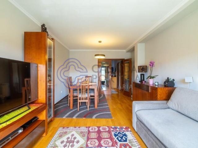 Apartamento T2 venda 96m² Vilar De Andorinho