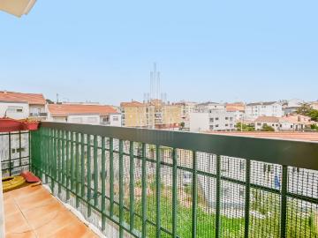 Apartamento à venda em Venda do Pinheiro e Santo Estêvão das Galés - Varanda