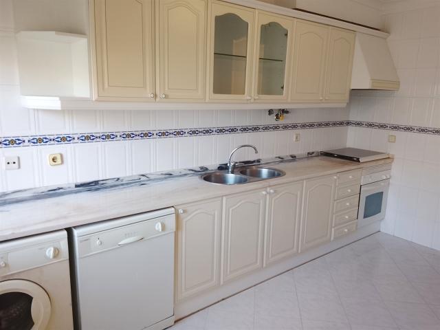 Apartamento T2 Venda em Algueirão Mem Martins,Sintra 100m² Algueirão Mem Martins