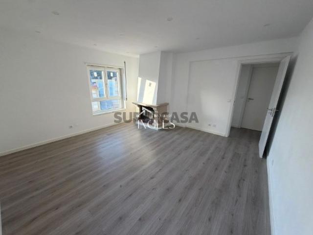 Apartamento T2 Venda em Algueirão Mem Martins,Sintra