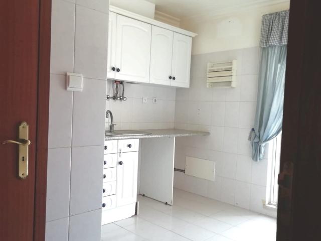 Apartamento T2 Venda em Camarate, Unhos e Apelação,Loures 66m² Santo António dos Cavaleiros e Frielas