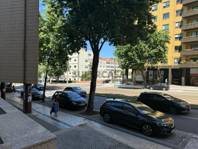Apartamento T2 Venda em Mafamude e Vilar do Paraíso,Vila Nova de Gaia