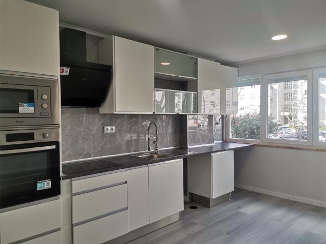 Apartamento T2 Venda em Oeiras e São Julião da Barra, Paço d. 81m² Oeiras E São Julião Da Barra