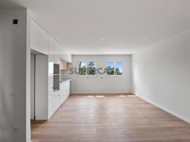 Apartamento T2 Venda em Santarém Marvila, Santa Iria da Ribeira de Santarém, Santarém São Salvador e Santarém São Nicolau,Santarém