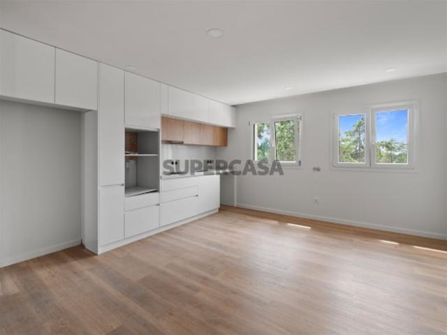 Apartamento T2 Venda em Santarém Marvila, Santa Iria da Ribeira de Santarém, Santarém São Salvador e Santarém São Nicolau,Santarém