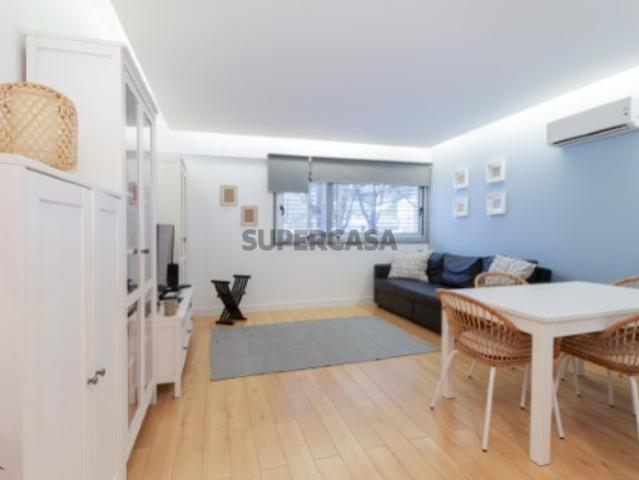 Apartamento T2 Venda em Santo António da Charneca,Barreiro