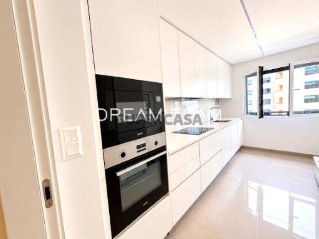 Apartamento T2 Venda em Santo António dos Cavaleiros e Frielas,Loures