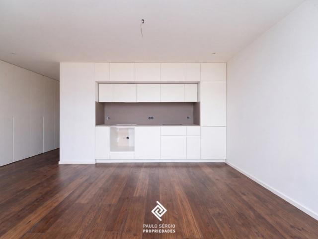 Apartamento T2 Vila Nova de Gaia | Próximo da estação de met. 90m² Mafamude