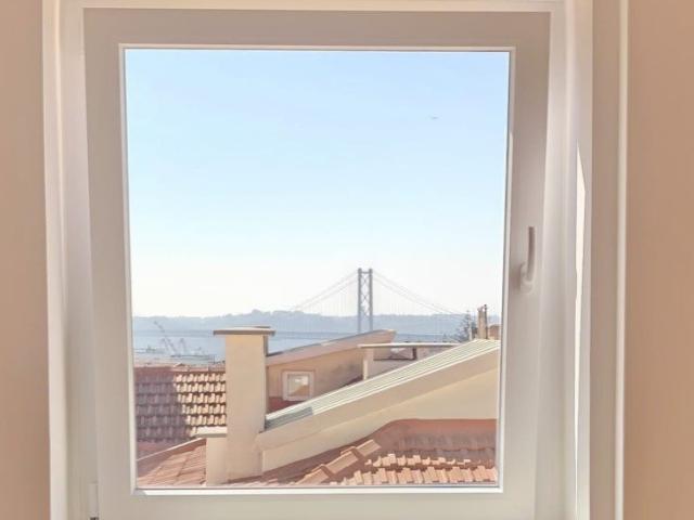 Apartamento T2 | Vista Tejo | Estrela | Rua Domingos Sequeir. 0m² Estrela