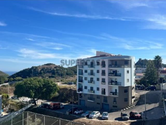 Apartamento T2 vista mar e castelo Santana Sesimbra