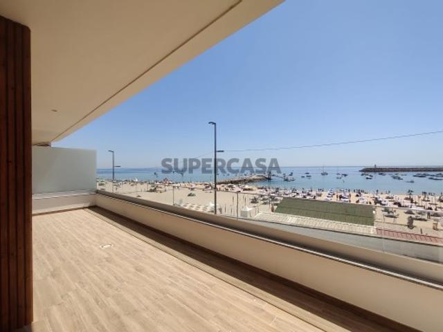 Apartamento T2 vista mar em Sesimbra