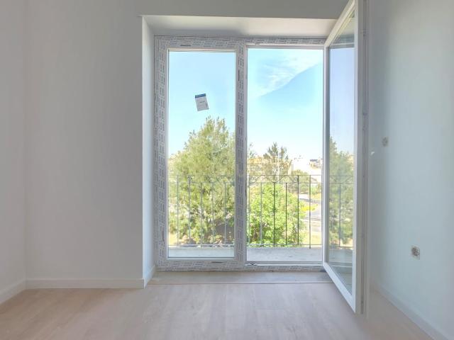 Apartamentos T2 a Estrear para Arrendamento – Damaia junto às Portas de Benfica