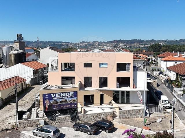 Apartamento T2 à venda em Margaride Santa Eulália, Várzea, Lagares, Varziela e Moure, Felgueiras RE/MAX Portugal