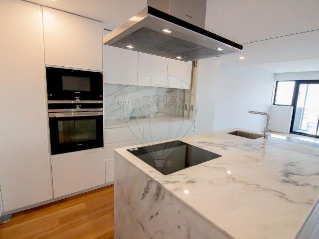 Apartamento T2 à venda em Marquês de Pombal