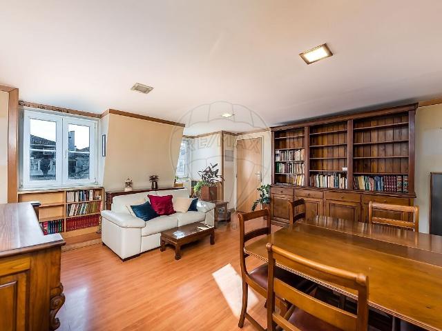 Apartamento T2 à venda em Misericórdia, Lisboa RE/MAX Portugal