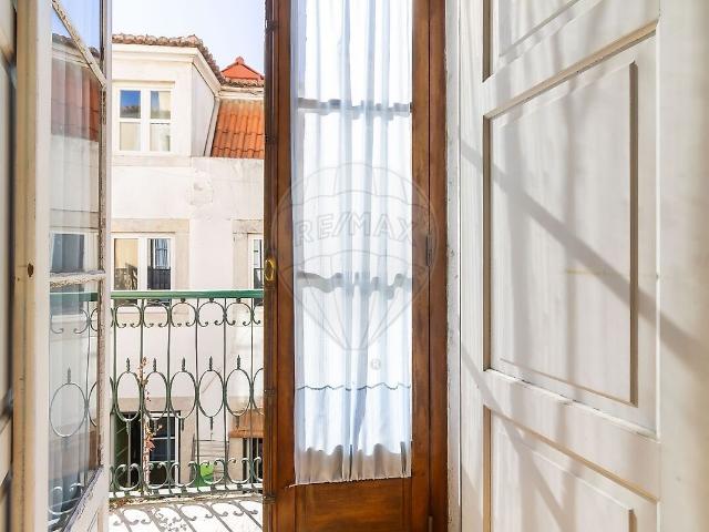 Apartamento T2 à venda em Misericórdia, Lisboa RE/MAX Portugal